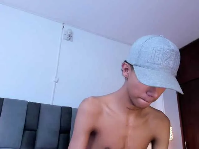 Live sex webcam photo for dikey-62 #278118543