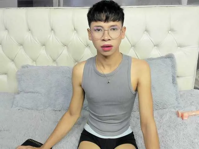 Live sex webcam photo for dilan-911 #291616873