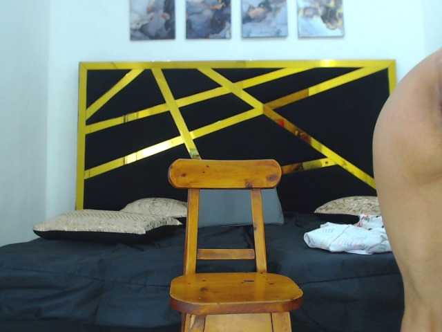 Live sex webcam photo for dilanviajel #276890111