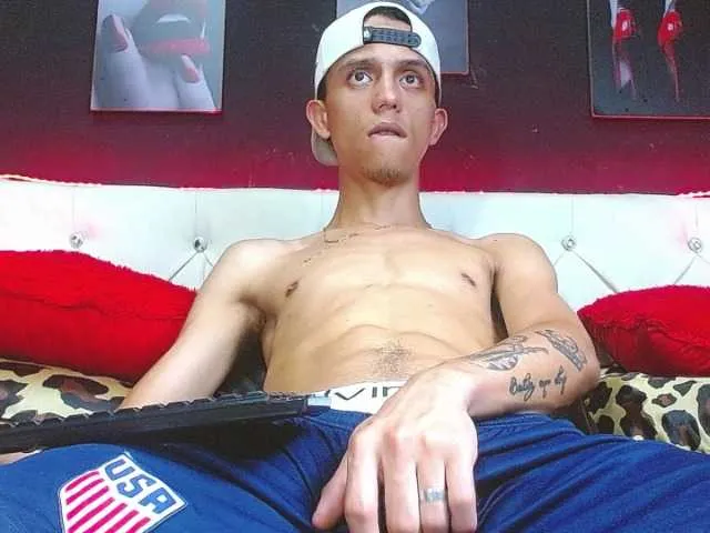 Live sex webcam photo for dilanviajel #277518886