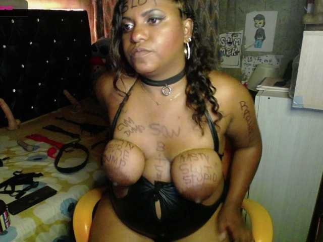 Live sex webcam photo for dirty-lady2 #272017677