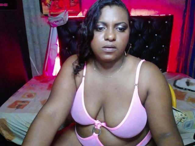 Live sex webcam photo for dirty-lady2 #272093126