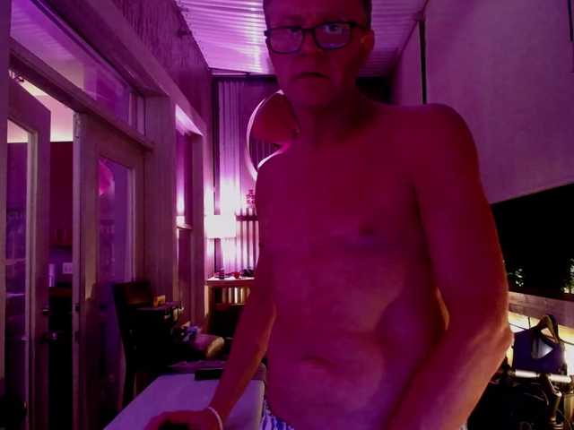 Live sex webcam photo for dirty-uncle-dirk #278207450