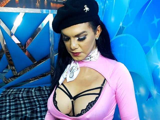 Live sex webcam photo for divasyreina1 #273591127