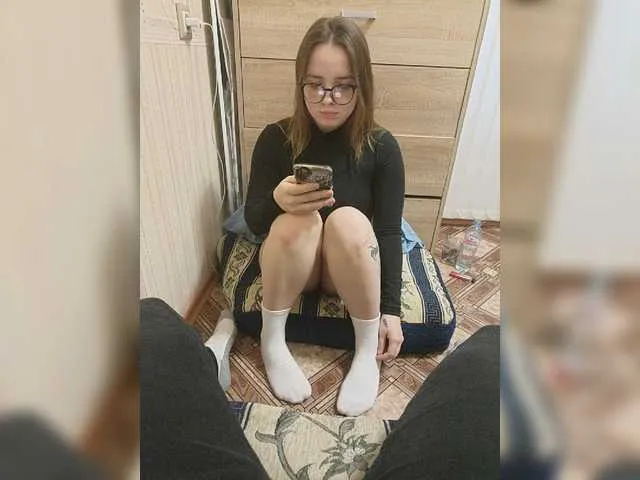 Live sex webcam photo for divine-hell69 #276941210