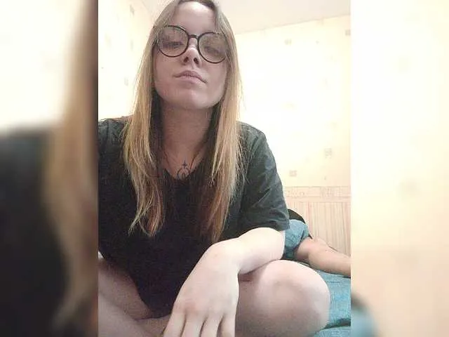 Live sex webcam photo for divine-hell69 #277277510