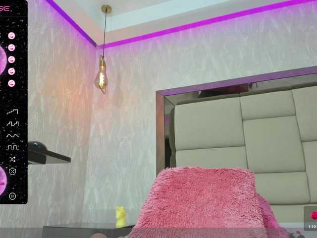 Live sex webcam photo for dixxiee #278067876