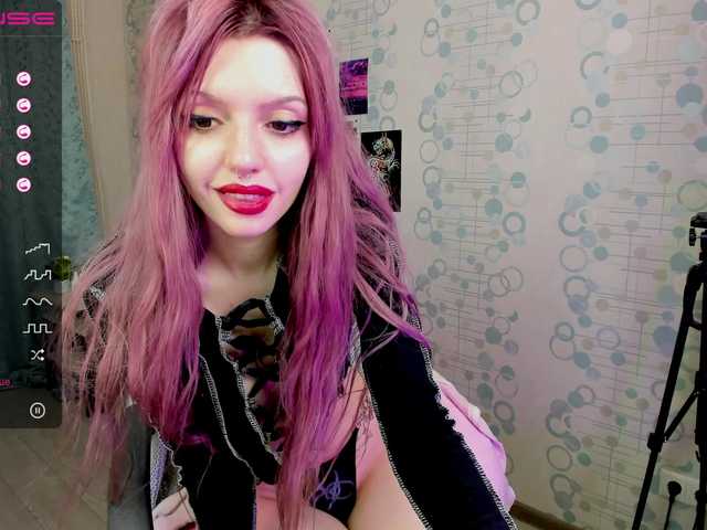 Live sex webcam photo for dmnbbylucifer #272870219