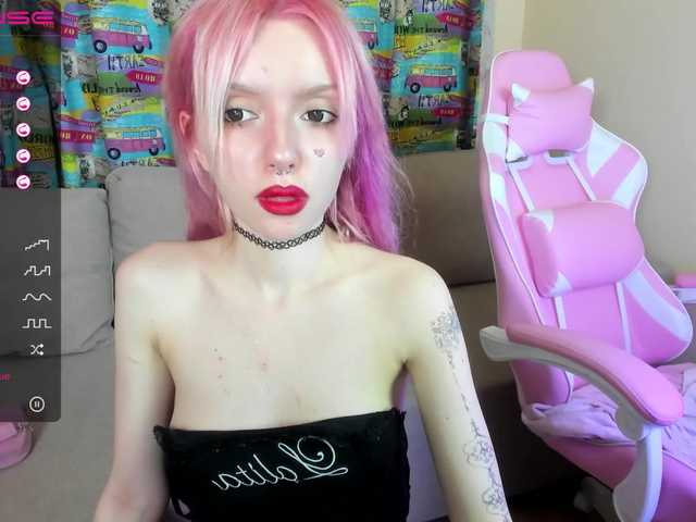 Live sex webcam photo for dmnbbylucifer #273263127