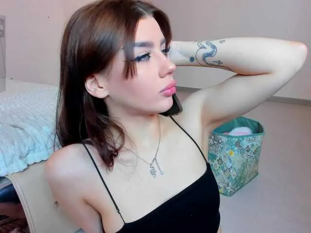 Live sex webcam photo for dolly-ll #277791323