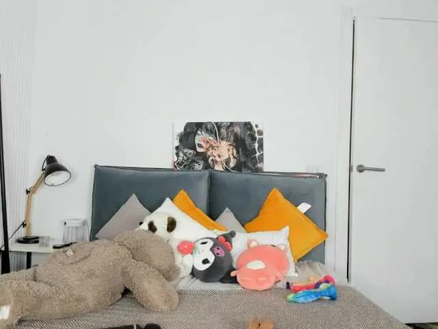 Live sex webcam photo for dolly-ll #281408733