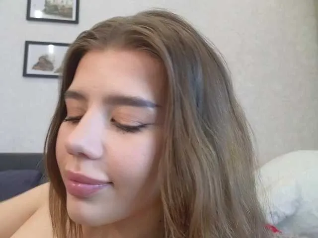 Live sex webcam photo for dolly-ll #291024033