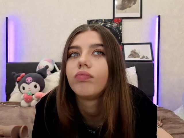 Live sex webcam photo for dolly-ll #291915764