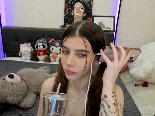 Live sex webcam photo for dolly-ll #291928641