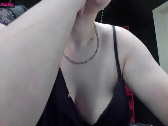 Live sex webcam photo for dolories #275613271