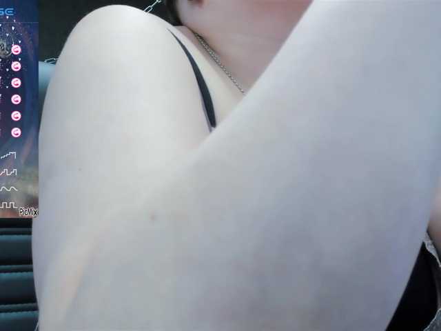 Live sex webcam photo for dolories #277249709