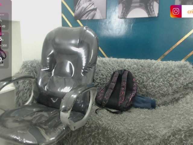 Live sex webcam photo for dominick18- #289320889