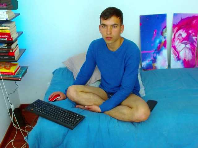 Live sex webcam photo for dorian-h #276067097