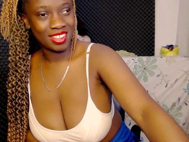 Live sex webcam photo for doucebrune18 #276840482