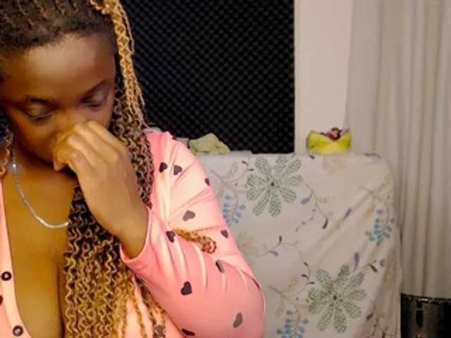 Live sex webcam photo for doucebrune18 #276846730