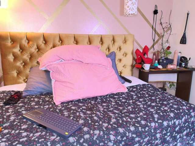 Live sex webcam photo for dove-mature #291266708