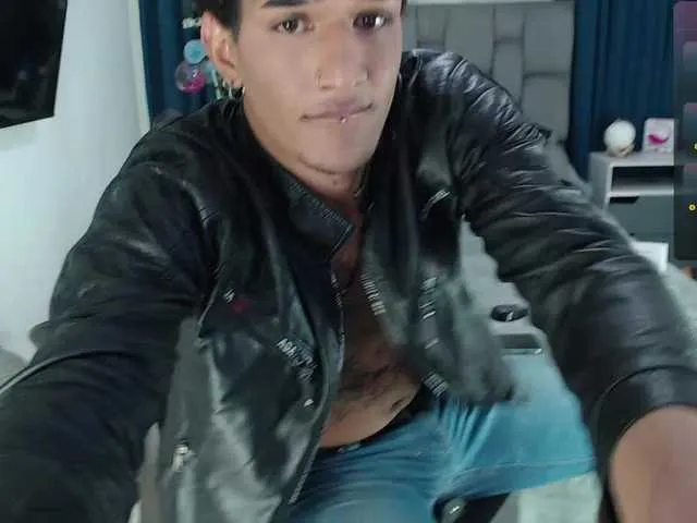 Live sex webcam photo for dragunovfenty #277319846