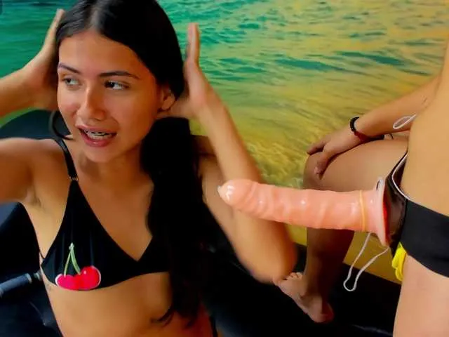 Live sex webcam photo for dream-hot-girls #277747997