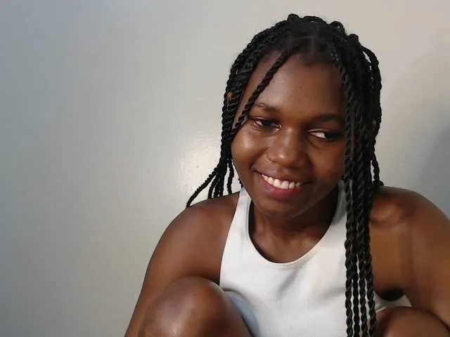 Live sex webcam photo for dreamebony #290761268