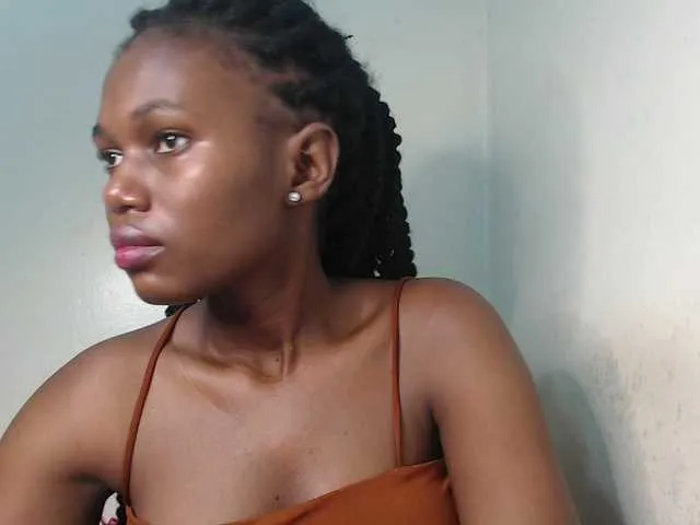Live sex webcam photo for dreamebony #291762214