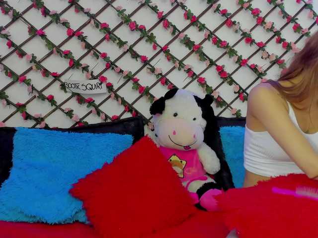 Live sex webcam photo for dreamgirls01 #277053560