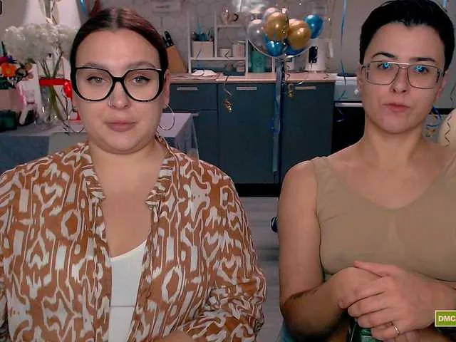 Live sex webcam photo for dreamteamgirls #292359136