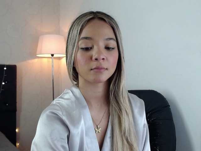 Live sex webcam photo for dreamygirl- #271765339