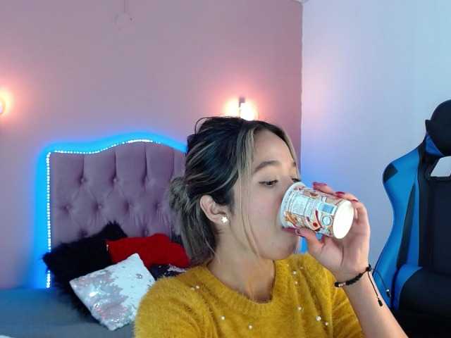 Live sex webcam photo for dreamygirl- #272843682