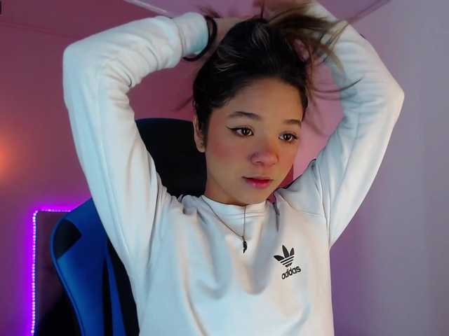 Live sex webcam photo for dreamygirl- #273127518