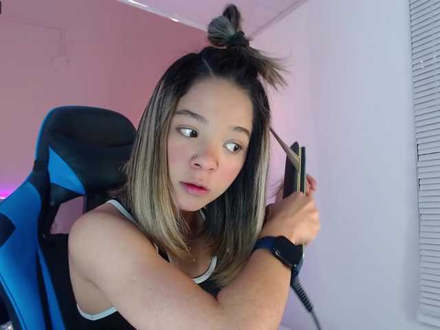 Live sex webcam photo for dreamygirl- #273293849