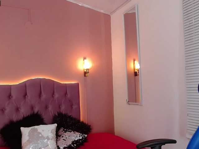 Live sex webcam photo for dreamygirl- #273357914