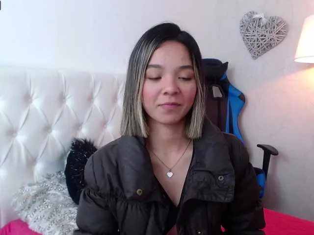 Live sex webcam photo for dreamygirl- #273755808