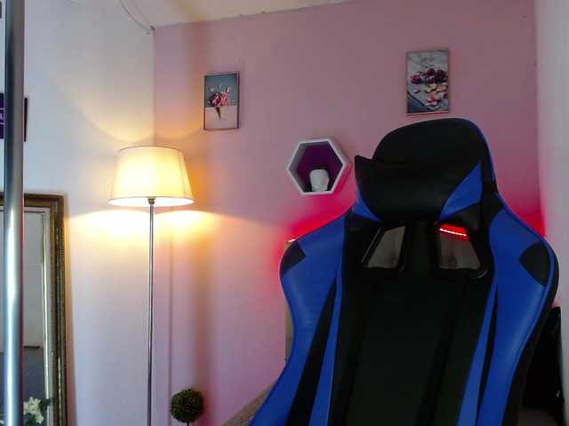 Live sex webcam photo for dreamygirl- #274333493