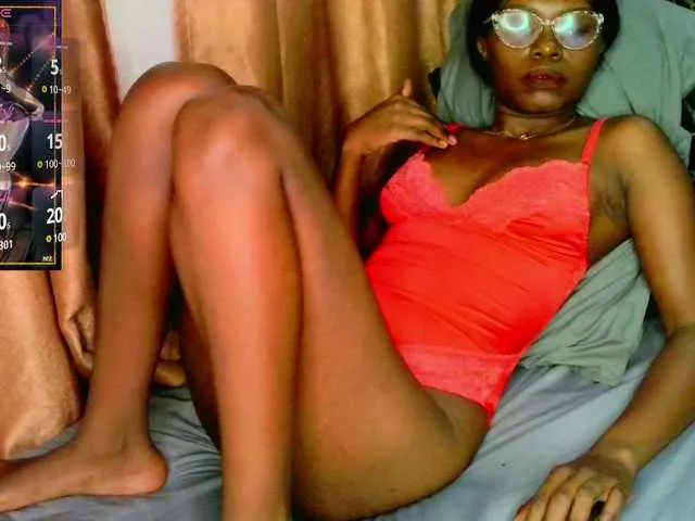 Live sex webcam photo for dreamyher #290444578