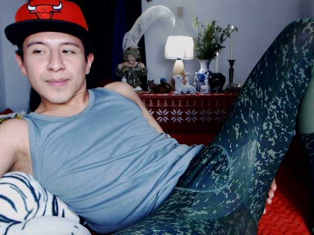 Live sex webcam photo for dreichwe #277299261