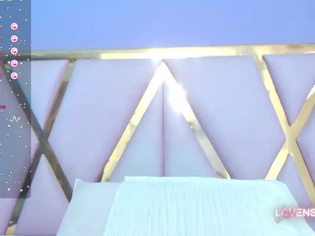Live sex webcam photo for drippingstudent #277808737