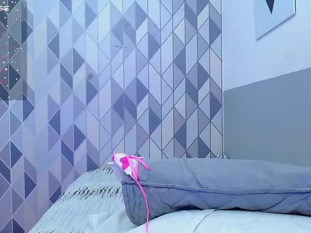 Live sex webcam photo for drippingstudent #277891109