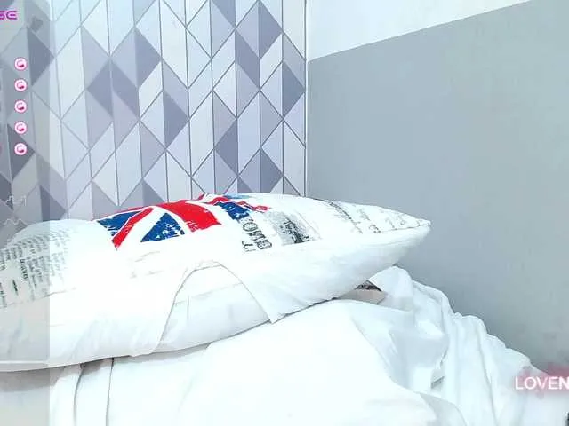 Live sex webcam photo for drippingstudent #277943197