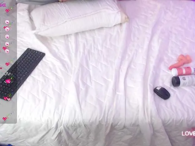 Live sex webcam photo for drippingstudent #278034875
