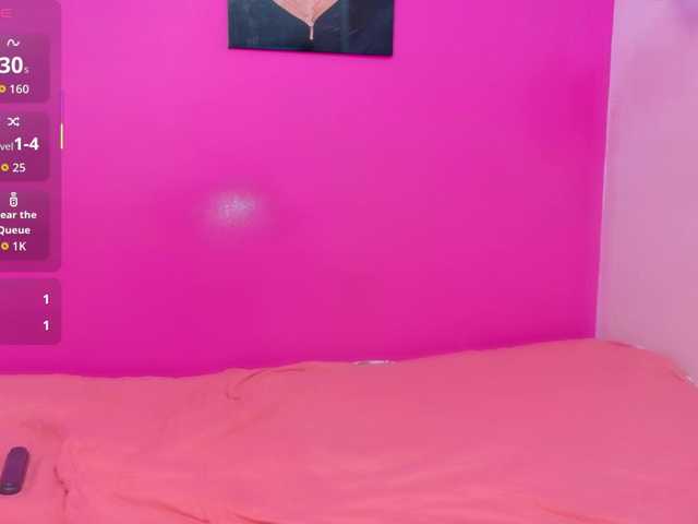 Live sex webcam photo for drooling4daddy #291985152