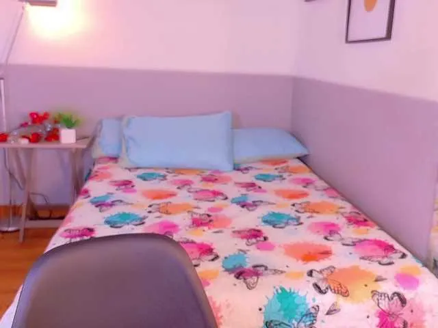 Live sex webcam photo for drooling4daddy #292409838