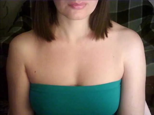 Live sex webcam photo for droplet83 #272197741