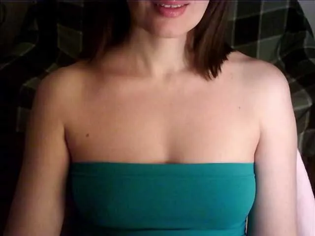 Live sex webcam photo for droplet83 #272649623