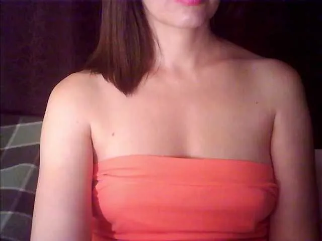 Live sex webcam photo for droplet83 #275815804