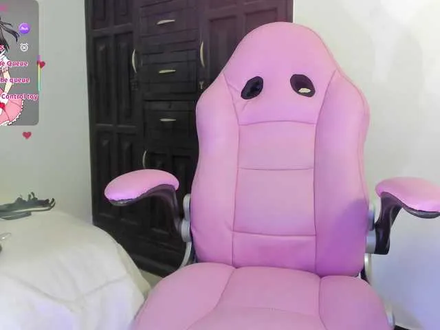 Live sex webcam photo for dulce-kim #291695027